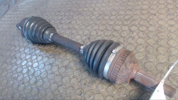 Foto: ANTRIEBSWELLE LINKS eines Ford Mondeo Turnier