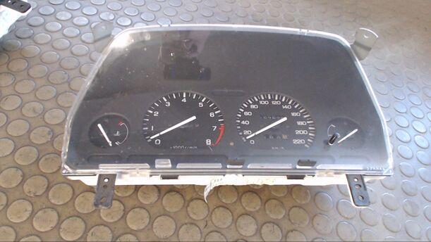 Foto: TACHOEINHEIT eines Rover 214 i