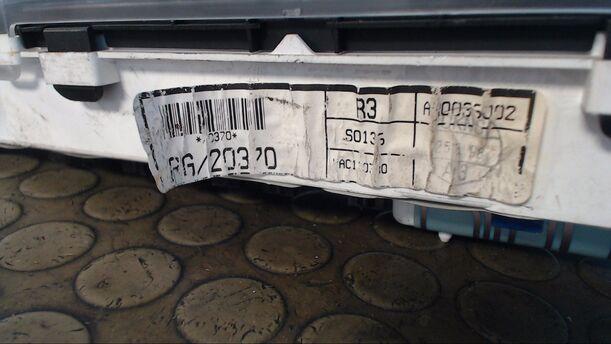 Foto: TACHOEINHEIT eines Rover 214 i
