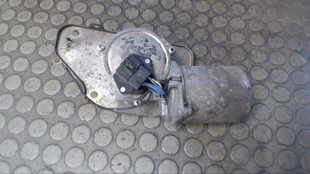 Foto: SCHEIBENWISCHERMOTOR VORN eines Suzuki Swift 1.0