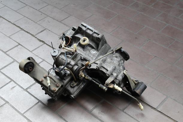 Foto: SCHALTGETRIEBE 4-GANG GN eines VW GOLF GL