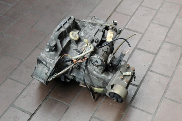 Foto: SCHALTGETRIEBE 4-GANG GN eines VW GOLF GL