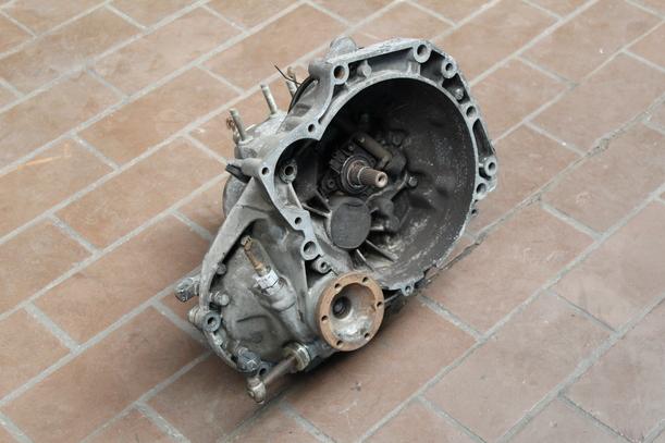 Foto: SCHALTGETRIEBE 4-GANG GT eines VW GOLF L