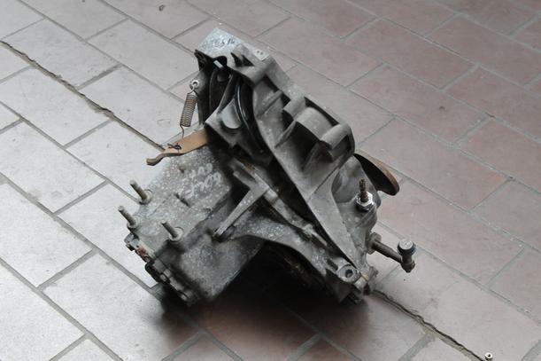 Foto: SCHALTGETRIEBE 4-GANG GT eines VW GOLF L