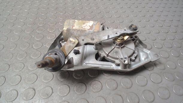 Foto: SCHEIBENWISCHERMOTOR HINTEN eines Renault R 21 Nevada