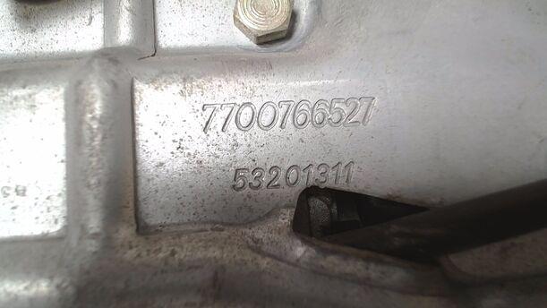 Foto: SCHEIBENWISCHERMOTOR HINTEN eines Renault R 21 Nevada