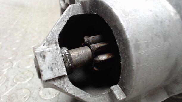 Foto: ANLASSER / STARTER (ZUBEHÖR) eines Renault R 21 Nevada