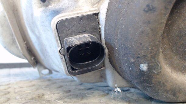 Foto: SCHEINWERFER RECHTS eines VW Golf 1.8