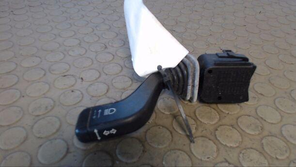 Foto: BLINKSCHALTER/KOMBISCHALTER L eines Opel Vectra