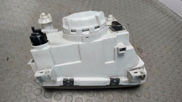 Foto: SCHEINWERFER KOMPLETT LINKS ( VOR FACELIFT ) eines Skoda Felicia Combi 1.3
