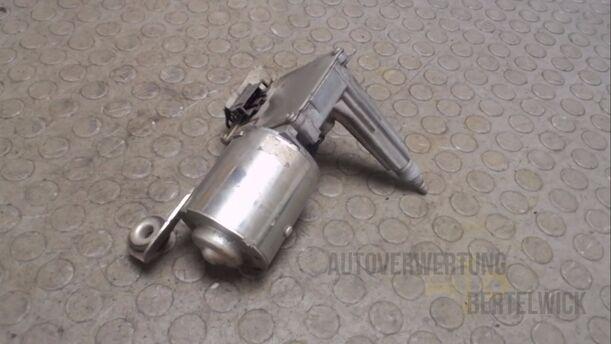 Foto: SCHEIBENWISCHERMOTOR HINTEN eines Skoda Felicia Combi 1.3