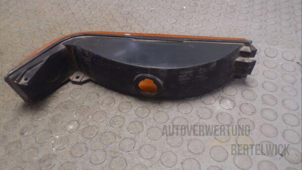 Foto: BLINKER / BLINKLEUCHTE LINKS eines Jeep Grand Cherokee 5.2