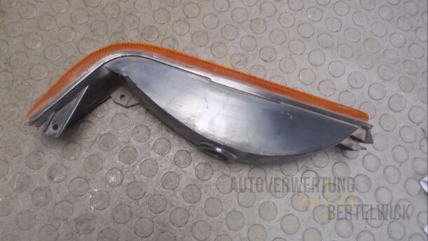 Foto: BLINKER / BLINKLEUCHTE LINKS eines Jeep Grand Cherokee 5.2