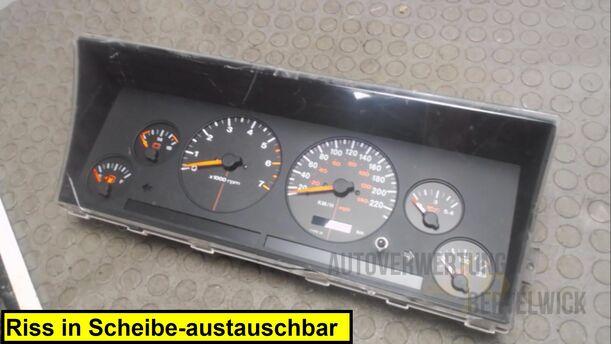 Foto: TACHOEINHEIT eines Jeep Grand Cherokee 5.2
