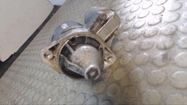 Foto: ANLASSER / STARTER eines Mitsubishi Lancer 1500 GLS Komfort