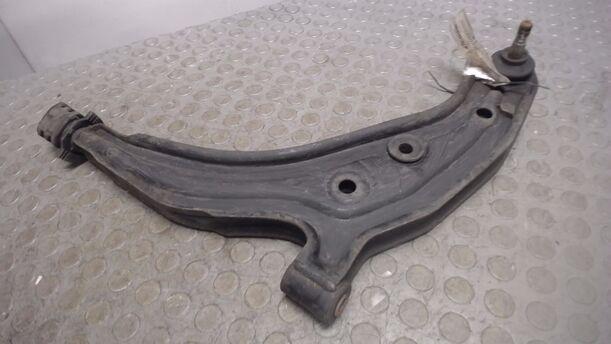 Foto: QUERLENKER VORN LINKS eines Nissan Micra SX