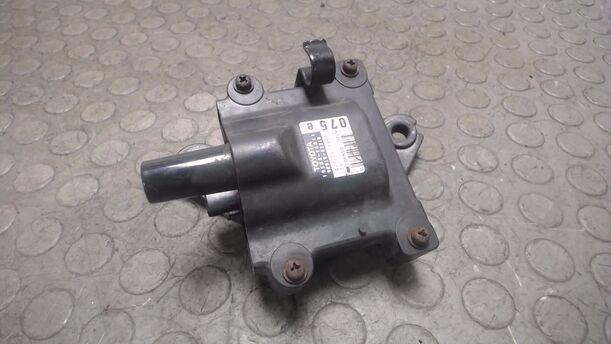 Foto: ZÜNDSPULE eines Toyota Carina 1.8 SX