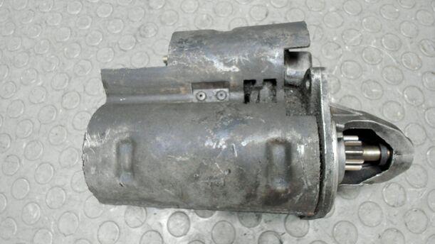 Foto: ANLASSER / STARTER ( SCHALTGETRIEBE ) eines Ford Sierra Turnier GLS Komfort