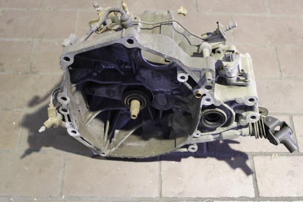 Foto: SCHALTGETRIEBE 5-GANG eines Honda Civic 1.4i Dynamic