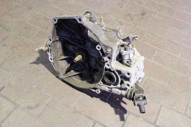 Foto: SCHALTGETRIEBE 5-GANG eines Honda Civic 1.4i Dynamic