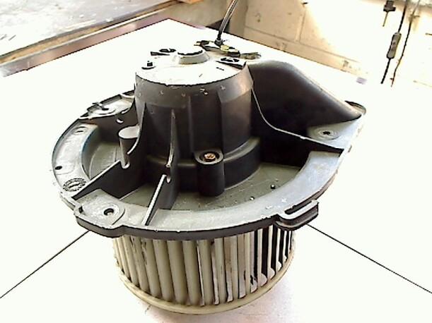 Foto: HEIZUNGSGEBLÄSE eines Seat Toledo 1.8i