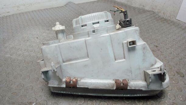 Foto: SCHEINWERFERLINKS ( VOR FACELIFT ) eines Skoda Felicia 1.3