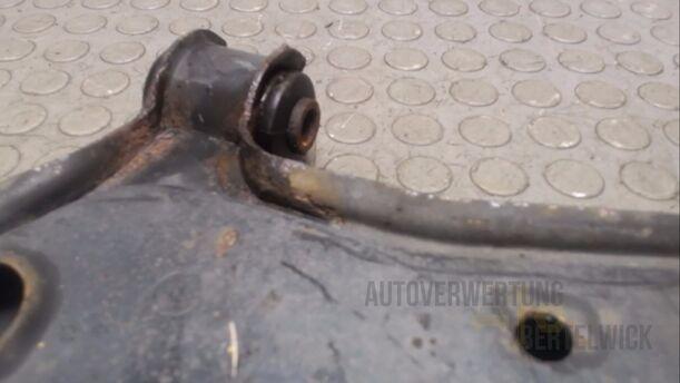 Foto: QUERLENKER VORN LINKS eines Skoda Felicia 1.3