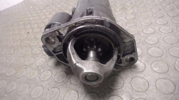 Foto: ANLASSER / STARTER BOSCH eines Ford Scorpio V6