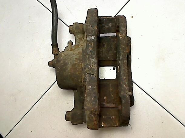 Foto: BREMSSATTEL VORN LINKS eines Opel Frontera 2.8 TDI Combispace