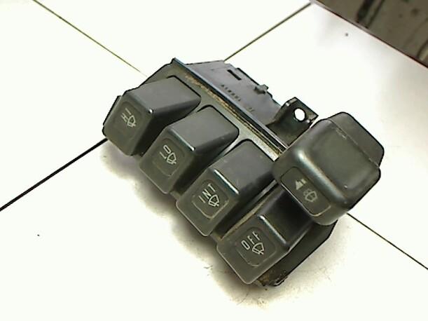Foto: SCHEIBENWISCHERSCHALTER eines Opel Frontera 2.8 TDI Combispace