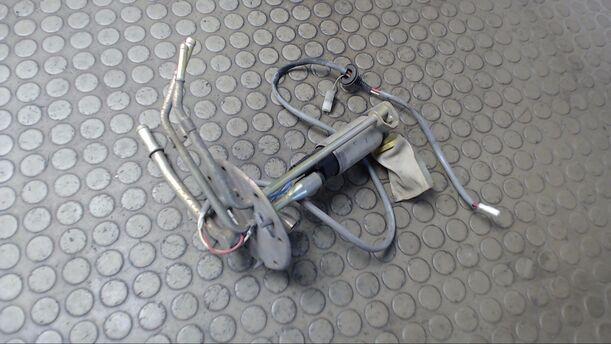 Foto: KRAFTSTOFFPUMPE eines Daihatsu Cuore