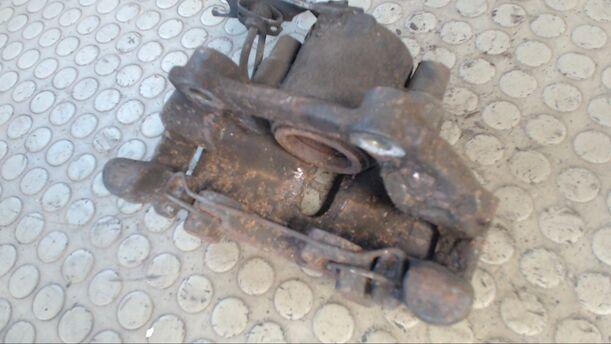 Foto: BREMSSATTEL VORN RECHTS eines Audi A4 Avant 1.8 quattro