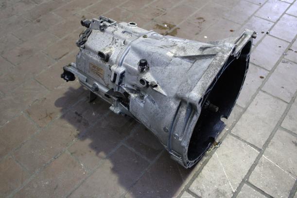 Foto: SCHALTGETRIEBE 5-GANG eines BMW 316i