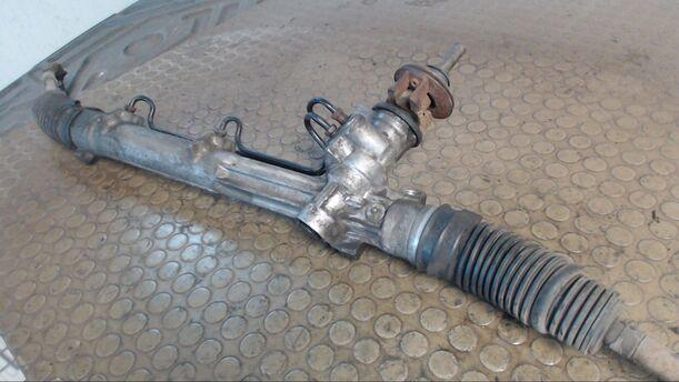 Foto: SERVOLENKUNG eines Ford Mondeo Turnier 16V