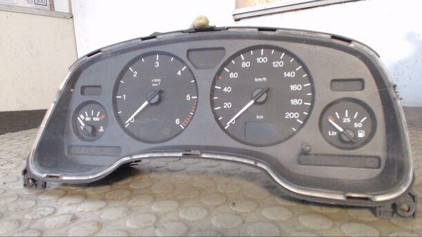Foto: TACHOEINHEIT eines Opel Astra 2.0 DI Caravan