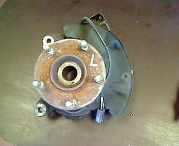 Foto: ACHSSCHENKEL VORNE LINKS V L eines Mazda 626 2.0 Exclusive