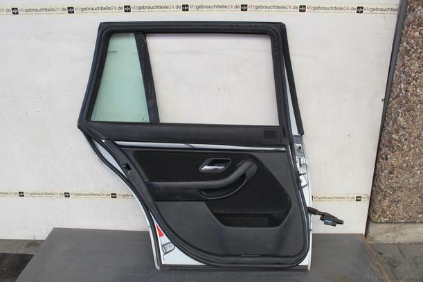 Foto: TÜR HINTEN LINKS eines BMW 520i touring Exclusive