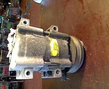 Foto: KOMPRESSOR KLIMAANLAGE eines Ford Escort Turnier Exclusive