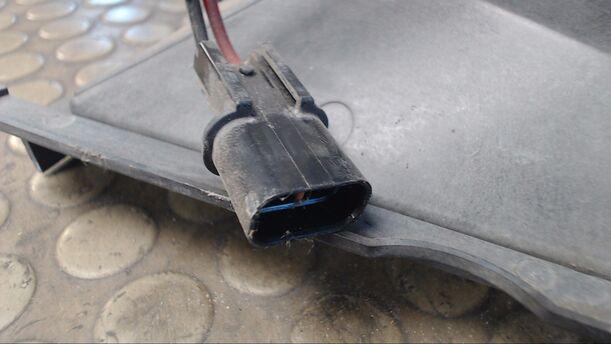 Foto: ELEKTROLÜFTER eines Mitsubishi Carisma 1600 Exclusive
