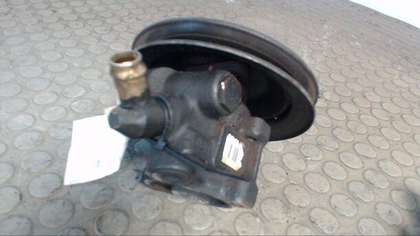 Foto: LENKGETRIEBEPUMPE eines Ford Transit 80 D Exclusive