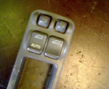 Foto: FENSTERHEBERSCHALTER eines Volvo V40 1.9 D Exclusive