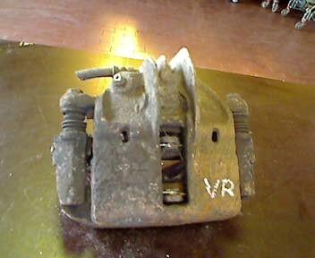 Foto: BREMSSATTEL VR eines Volvo V40 1.9 D Exclusive
