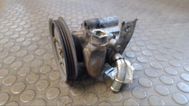 Foto: LENKGETRIEBEPUMPE eines Rover 214 i