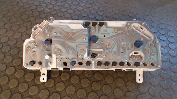 Foto: TACHOEINHEIT eines Rover 214 i