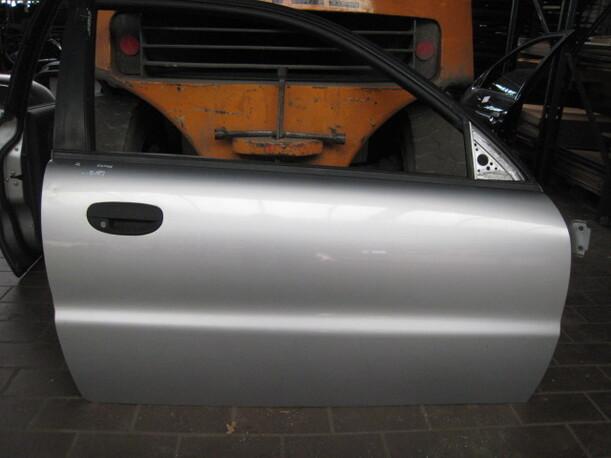 Foto: TÜR VORNE RECHTS (2/3-Türer) eines Daewoo Lanos 1.4