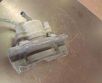 Foto: BREMSSATTEL VL eines Fiat Bravo 80 16V SE