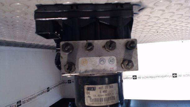 Foto: HAUPTBREMSAGGREGAT ABS eines Fiat Bravo 80 16V SE