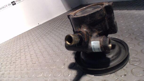 Foto: LENKGETRIEBEPUMPE eines Fiat Bravo 80 16V SE