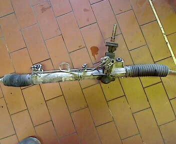 Foto: SERVOLENKUNG eines Ford Escort Exclusive