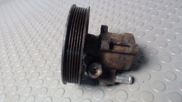 Foto: LENKGETRIEBEPUMPE eines Saab 9000 2.3 Exclusive